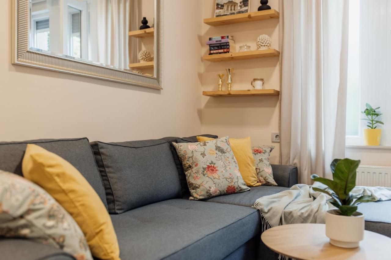 Mm Apartment Загреб Екстериор снимка